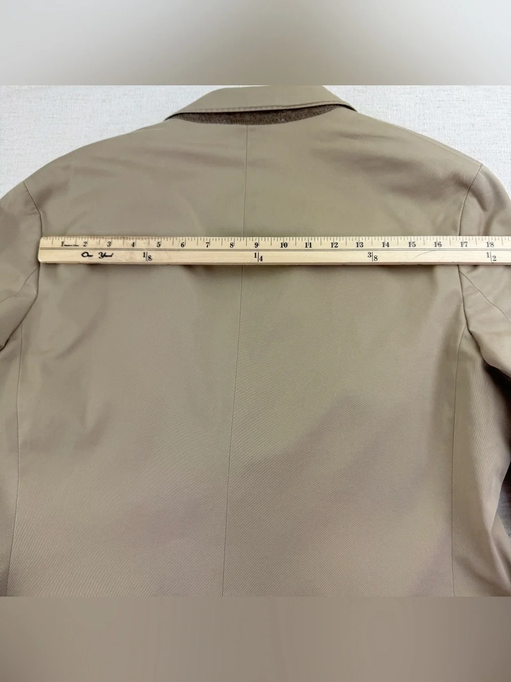 Banana Republic Men's‎ 44R Two-Button chino Sport Coat in tan slim fit stretch